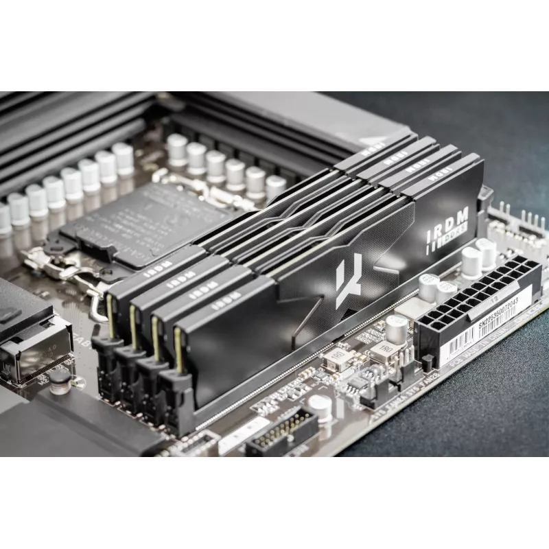 Memoria DDR5 IRDM 32GB(2*16GB)/8000 CL36 nero