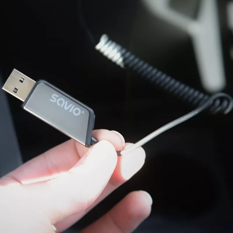 Savio TR-16 Trasmettitore adattatore AUX con funzione vivavoce, Bluetooth 5.3, Google Assistant/Siri