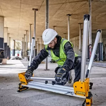 Cavalletto per troncatrice e sega a mitra DeWalt DE7033 — supporto pieghevole in alluminio, 4 gambe, estensibile fino a 2,5 m, portata 227 kg, 16 kg