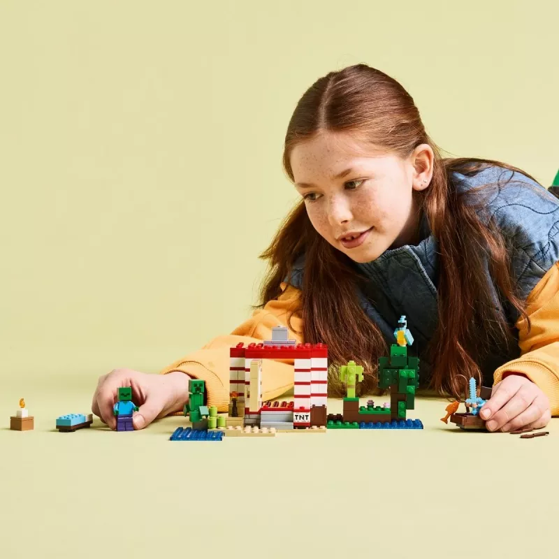 LEGO Minecraft set 21275 casa nella giungla TNT giocattolo da costruzione, 287 pezzi, 2 minifigure, da 8 anni