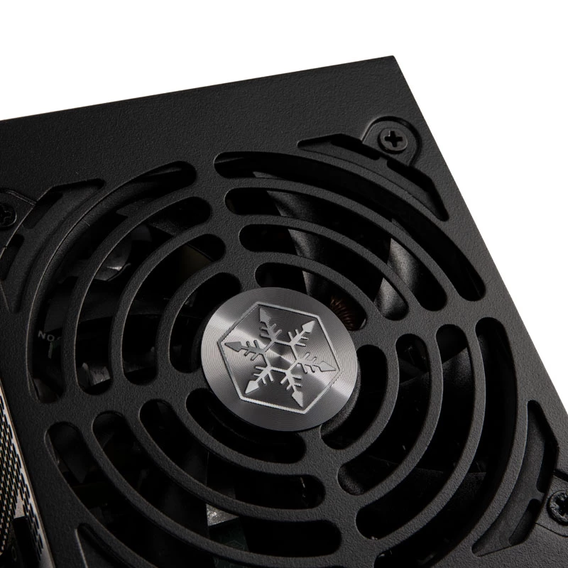 Alimentatore SILVERSTONE SX750 Platinum 750W 80 Plus Platinum, formato SFX-L