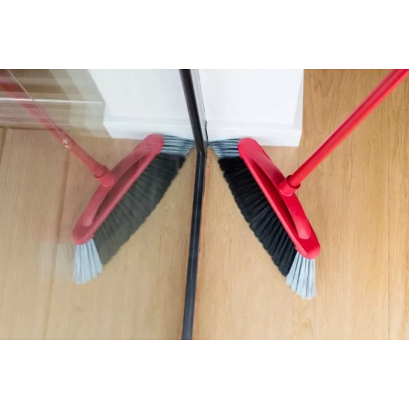 Scopa per interni Vileda setole dure, manico in tecnopolimero, nero, modello 128762