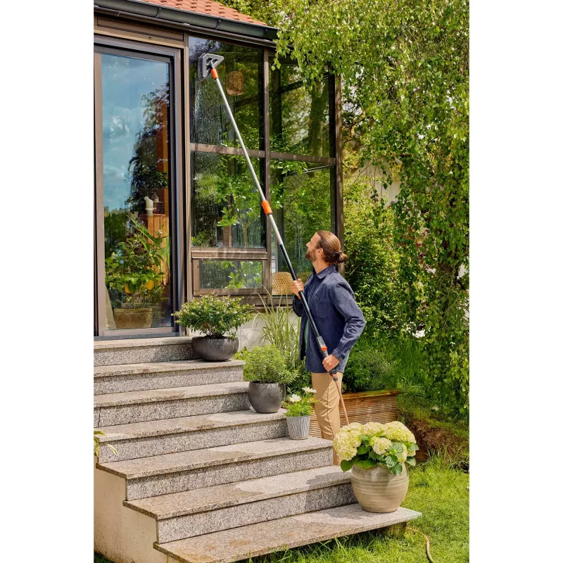Gardena Cleansystem spazzola con manico soft flex, 18812-20
