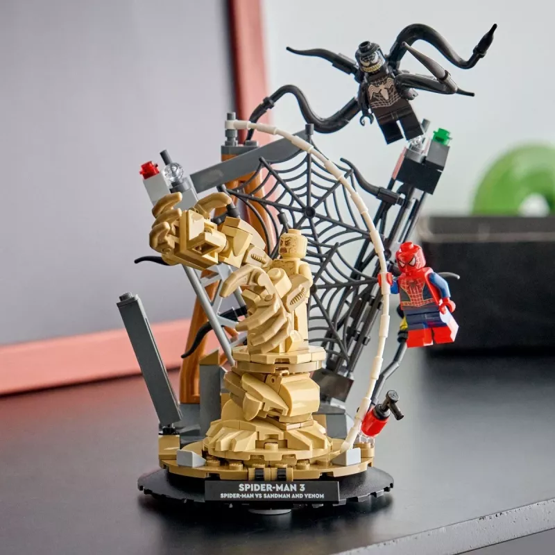 LEGO MARVEL 76334 Battaglia epica: Spider-Man contro Sandman