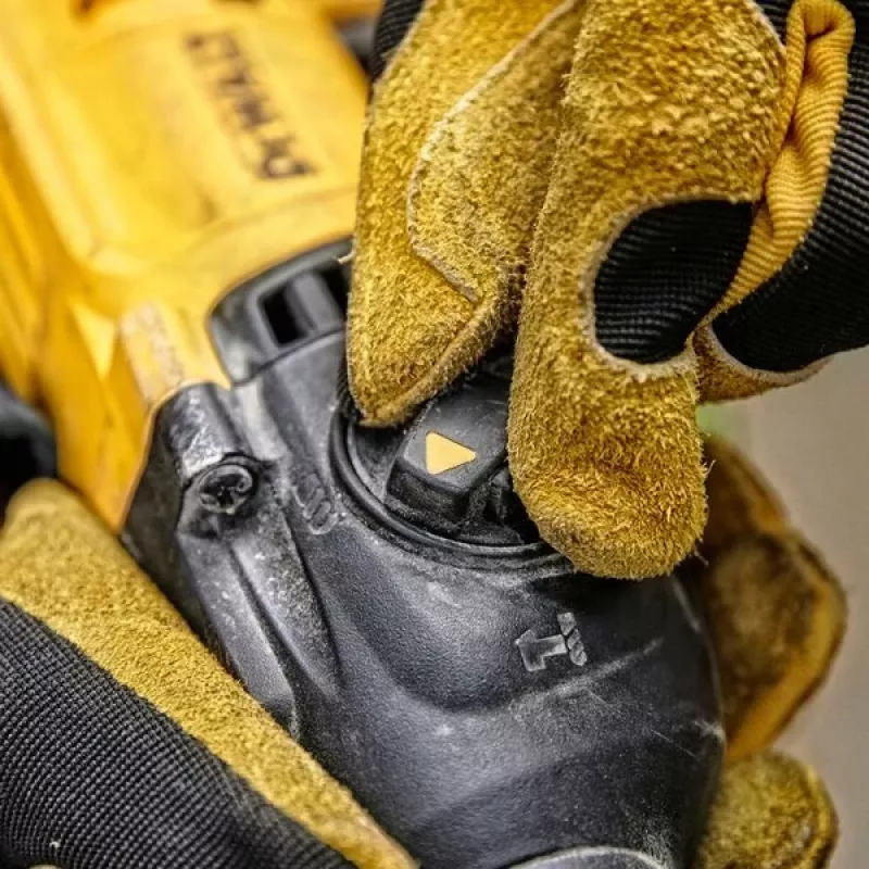 Martello perforatore DeWALT D25134K-QS 800 W Keyless