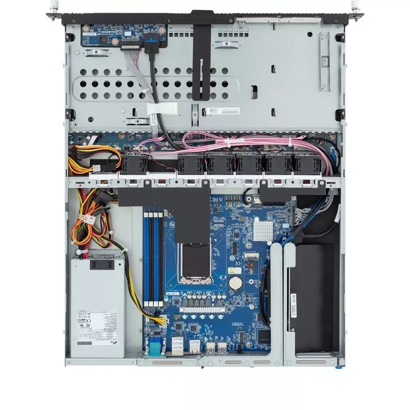 Server rack GIGABYTE R123-X00-AA01 1U — piattaforma single socket Intel Xeon Scalable, LGA 1700, DDR5, 4 DIMM, vani da 2,5 pollici x4, alimentatore 400 W (80 PLUS Gold)