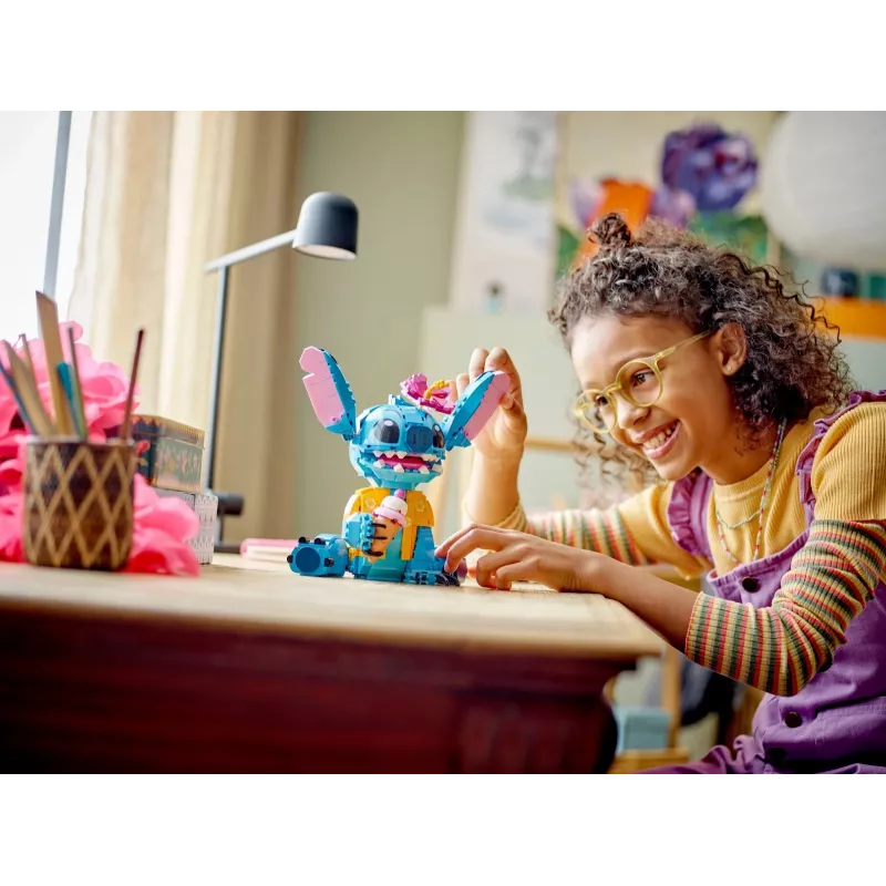 LEGO | Disney Stitch set giocattolo per bambini da costruire con gelato 43249
