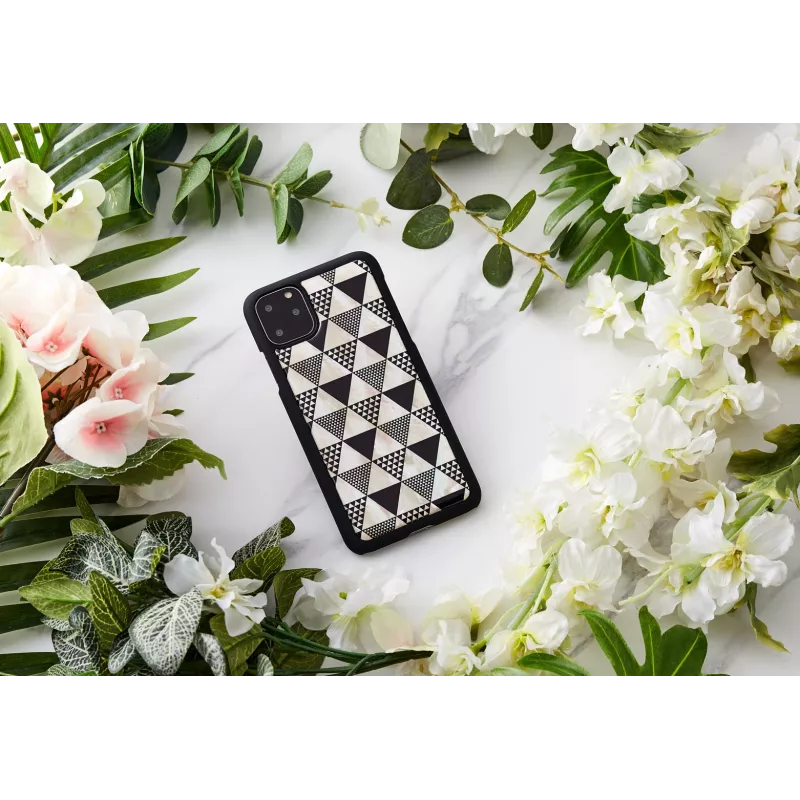Custodia per smartphone iKins per iPhone 11 Pro Max, design piramidi nero, guscio rigido protettivo