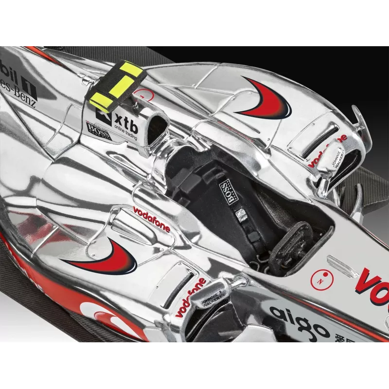 Modellino in plastica REVELL McLaren Mercedes MP4-25 Lewis Hamilton — scala 1:24