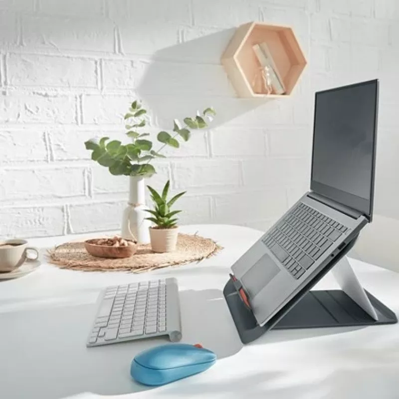 Supporto per laptop regolabile Leitz Ergo Cosy, 80% plastica riciclata