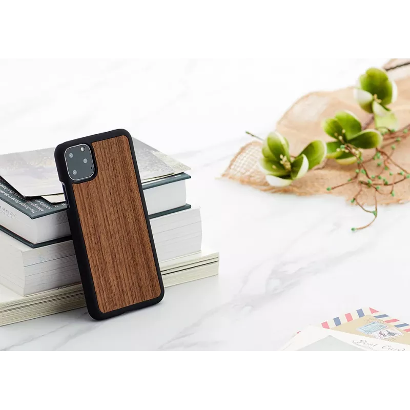 Custodia per smartphone Man and Wood per iPhone 11 Pro Max — noce nera, retro in legno, cornice protettiva