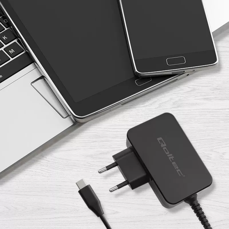 Qoltec 52386 GaN POWER PRO caricabatterie | 1xUSB-C | 65W | 5-20V | 3-3,25A | nero