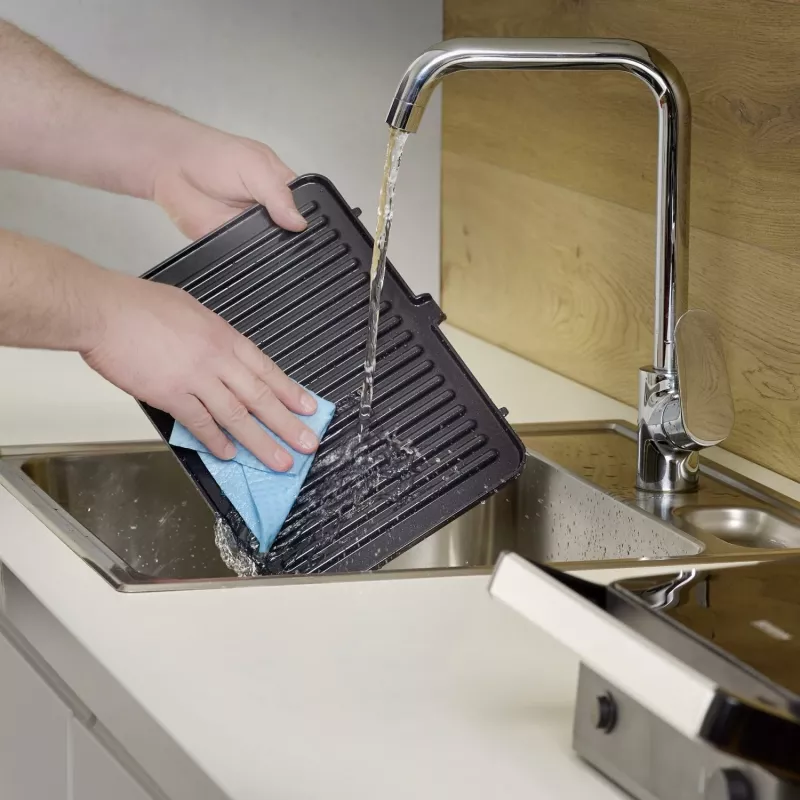 Griglia elettrica Severin KG 2398 nero bianco 1800W 300x220mm