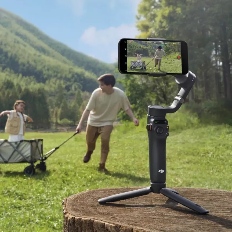 DJI Osmo Mobile 6 stabilizzatore per fotocamera portatile motorizzato, nero