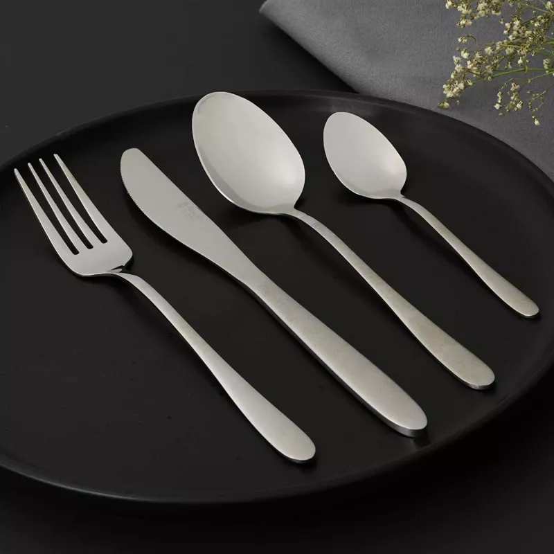 Set posate Russell Hobbs RH01519EU7 16 pezzi design geometrico, acciaio inox