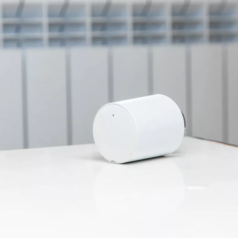 Shelly BLU TRV set da 3 pz. di termostati per radiatori con BLU Gateway Gen3, bianco