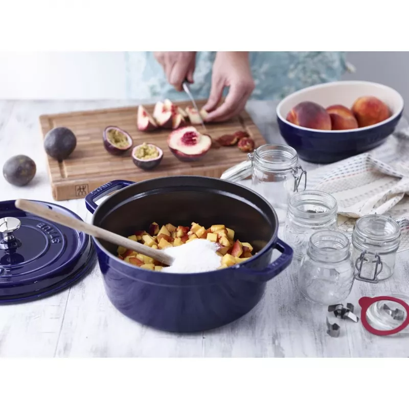Cocotte in ghisa rotonda Staub 24 cm blu scuro