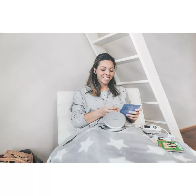 Lettore CD portatile Lenco CD-201SI con funzione audiolibro e ricarica, argento