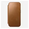 Custodia folio Nomad Modern Leather Folio per iPhone 17 Pro, pelle + alluminio, 6,3 pollici (16 cm), Tan, 3 scomparti per carte