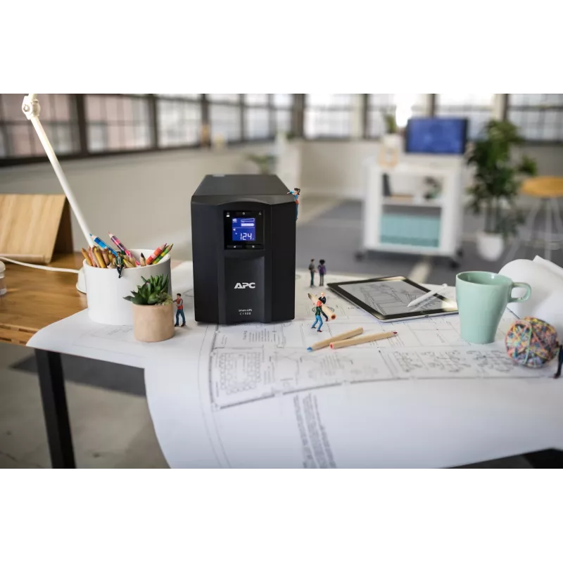APC Smart-UPS SMC1500IC - 8x C13, USB, SmartConnect, 1500VA, Line-Interactive, 1,5 kVA, 900 W, sinusoidale, 170 V, 300 V