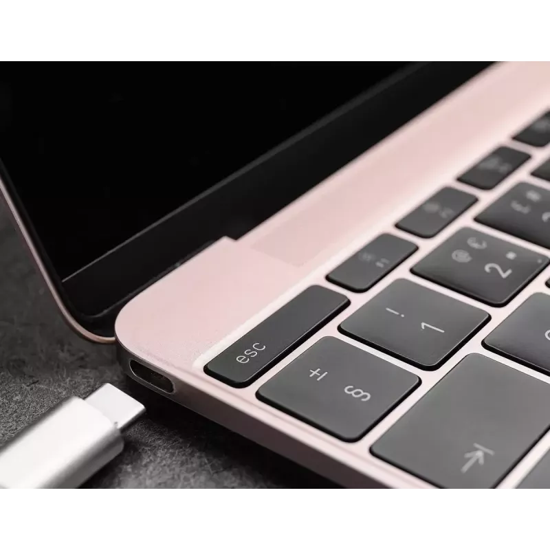 D-Link Hub USB-C 6-in-1 con HDMI/lettore di schede/Power Delivery