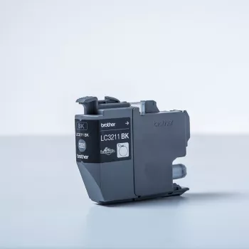 Brother LC3211BK Cartuccia d'inchiostro 1 pz. originale Capacità standard nero