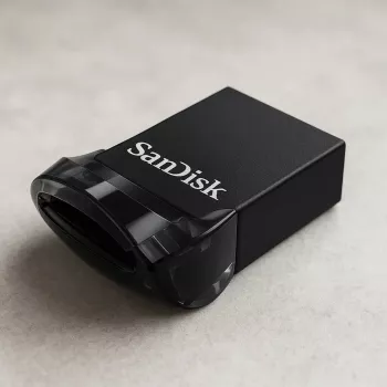 Chiavetta USB SanDisk 128 GB USB Type-A 3.2 Gen 1 Ultra Fit