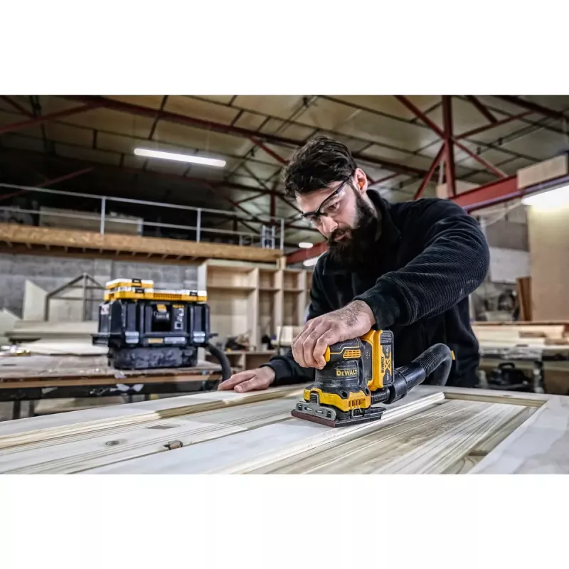 Levigatrice portatile DeWALT DCW200N-XJ