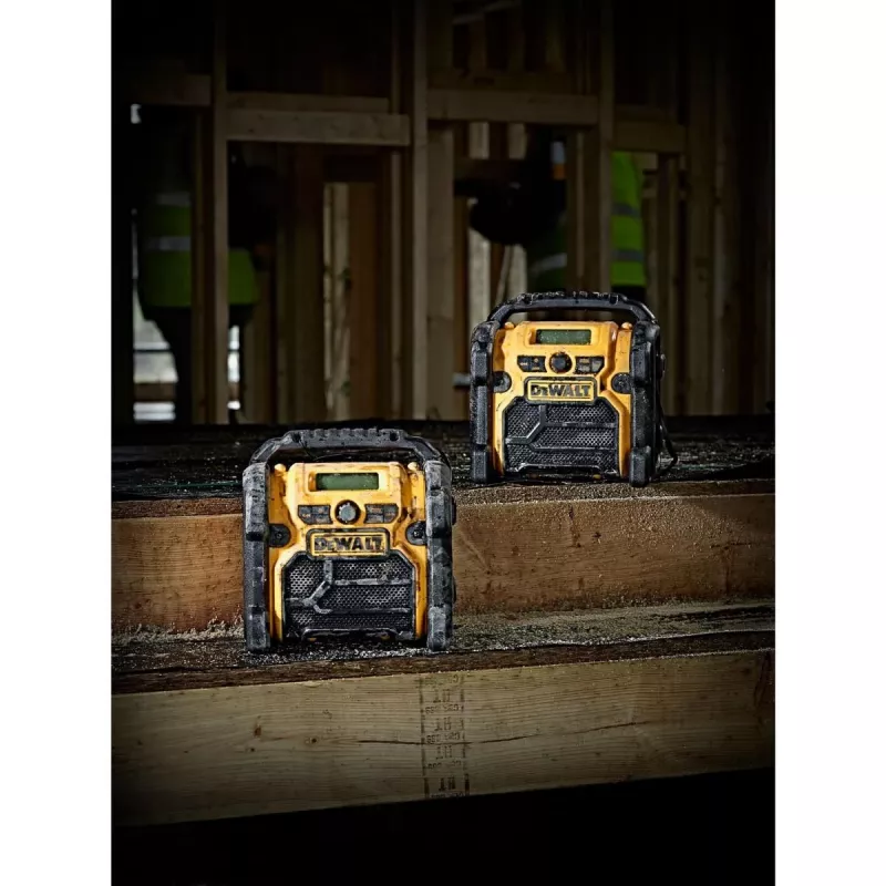 Radio compatta DAB+/FM senza fili Li-Ion DEWALT – solo apparecchio