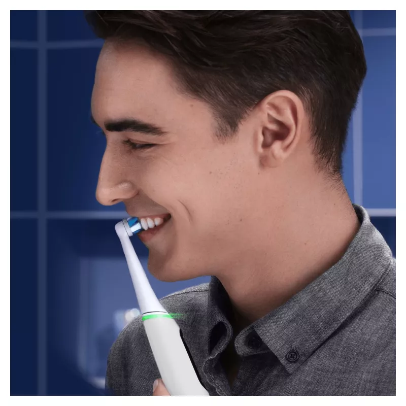 Spazzolino elettrico a vibrazione Oral-B iO 6 adulti bianco