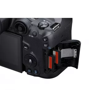 Fotocamera mirrorless Canon EOS R7 con obiettivo RF-S 18-150mm, 32,5 MP CMOS, 4K, 0,53 kg