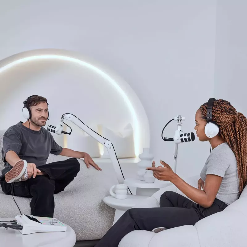 Interfaccia audio Rode RodeCaster Duo bianco – console per podcasting USB a 2 canali con mixer e preamplificatori