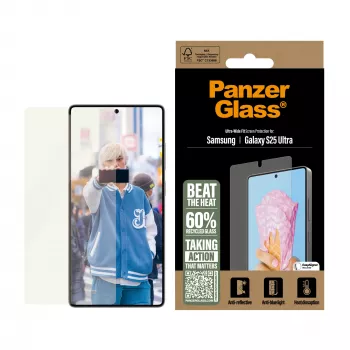 PanzerGlass ® pellicola protettiva display All-in-One Samsung Galaxy S25 Ultra | Ultra Wide Fit