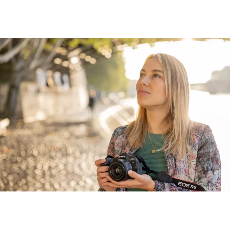 Canon EOS R8, 24,2 MP, 6000 x 4000 pixel, CMOS, 4K Ultra HD, touchscreen, nero