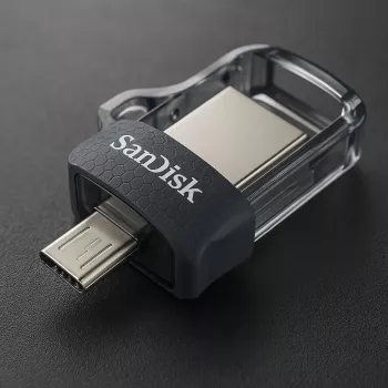 WESTERN DIGITAL SanDisk ULTRA DUAL DRIVE M3.0 - 32GB chiavetta USB - micro-USB / USB 3.0