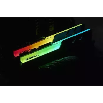 DIMM 16 GB DDR4-3000 (2x 8 GB) kit dual, memoria per computer nero, F4-3000C16D-16GTZR, Trident Z RGB, INTEL XMP