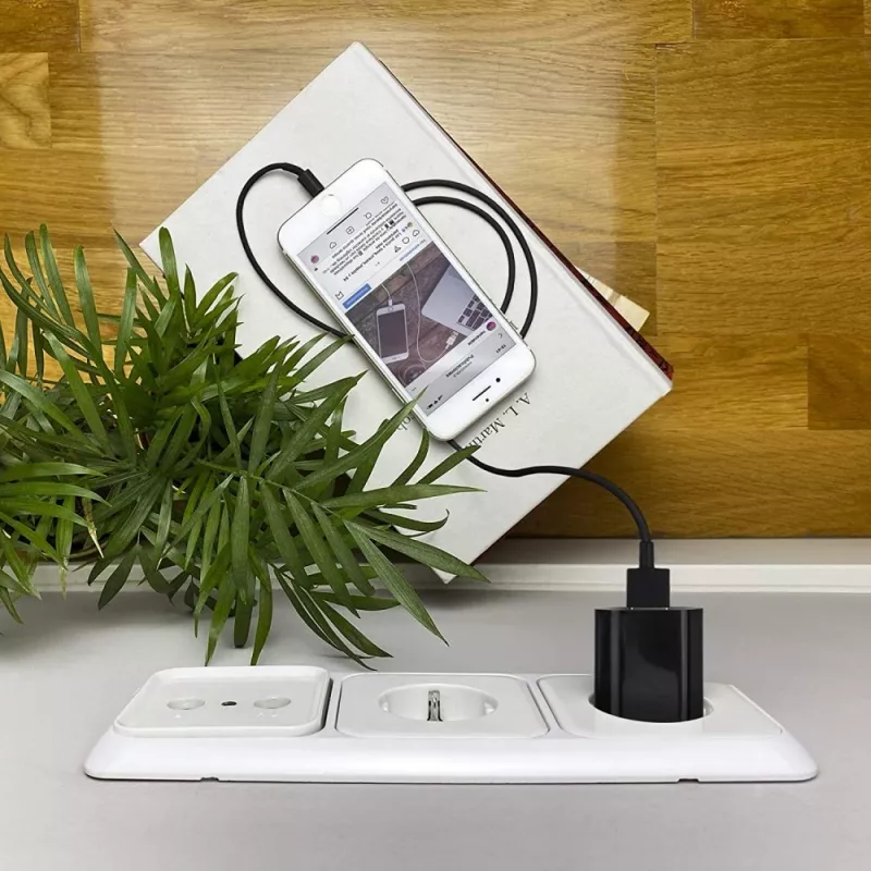 Caricabatterie compatto Techly USB 1A spina europea nero