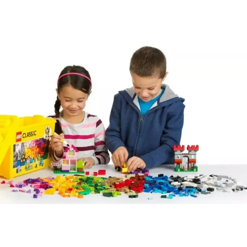 Set da costruzione LEGO Classic 10698 — 790 pezzi, multicolore, 33 colori, incluse basi verdi e accessori