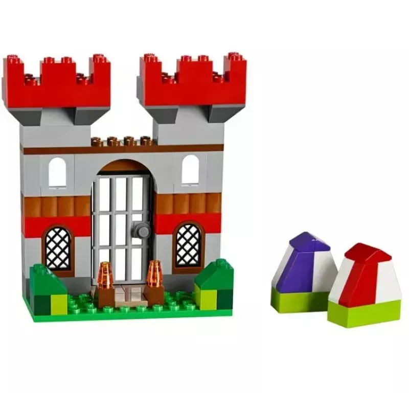Set da costruzione LEGO Classic 10698 — 790 pezzi, multicolore, 33 colori, incluse basi verdi e accessori