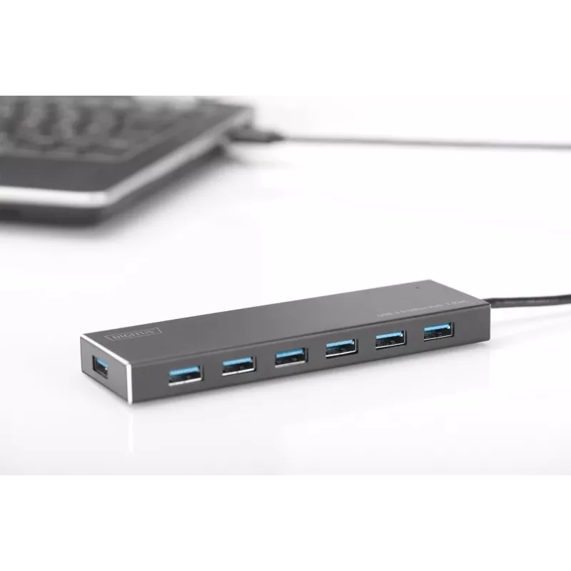 DIGITUS hub USB 3.0, 7 porte incl. alimentatore 5V/3,5A, case in alluminio