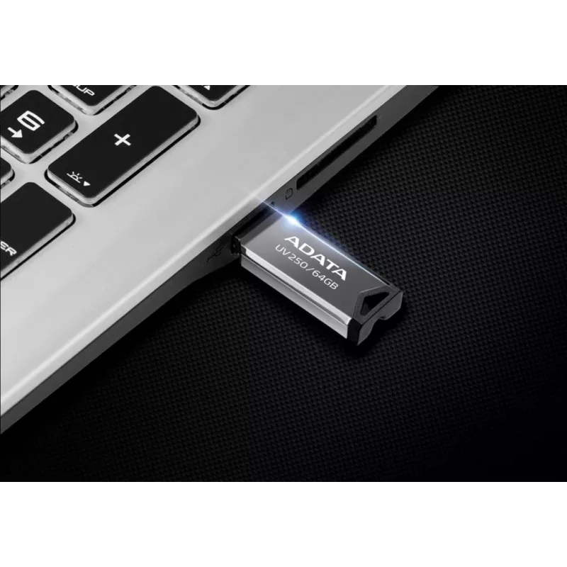 Chiavetta USB ADATA UV250 32 GB USB Type-A 2.0 argento