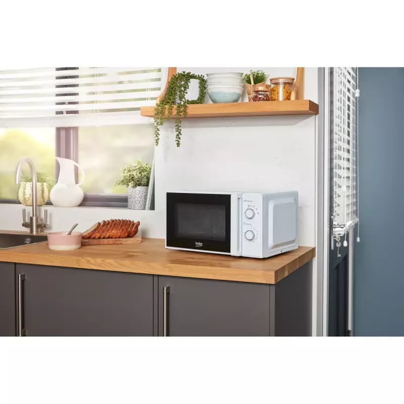 Beko MOC20100WFB forno a microonde solo, 700 W, 20 l, piatto rotante da 24,5 cm, comandi meccanici, bianco