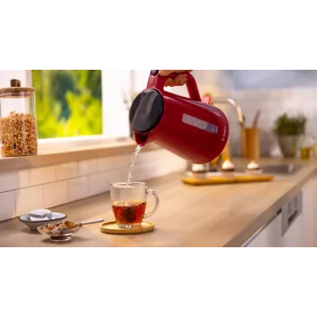 Bollitore elettrico Bosch TWK1M124 — 1,7 L, 2400 W, rosso, senza filo, base girevole 360°