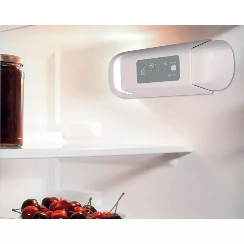 Whirlpool WBUF011 Frigorifero combinato da incasso 126 L