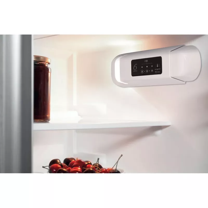 Whirlpool WBUL021 Frigorifero da incasso 144 L bianco