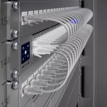 Ubiquiti UniFi USW-Pro-Max-48-PoE switch gestito a 48 porte 2,5G/Gigabit PoE++, 4x SFP+