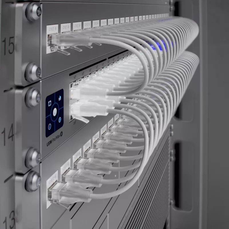 Ubiquiti UniFi USW-Pro-Max-48-PoE switch gestito a 48 porte 2,5G/Gigabit PoE++, 4x SFP+
