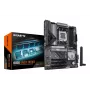 GIGABYTE B850 EAGLE WIFI6E scheda madre - CPU AMD Ryzen serie 9000, VRM digitale 8+2+2 fasi, fino a 8200MHz DDR5 (OC), 1xPCIe 5.0 + 2xPCIe 4.0 M.2, GbE LAN, WIFI 6E, USB 3.2 Gen 2