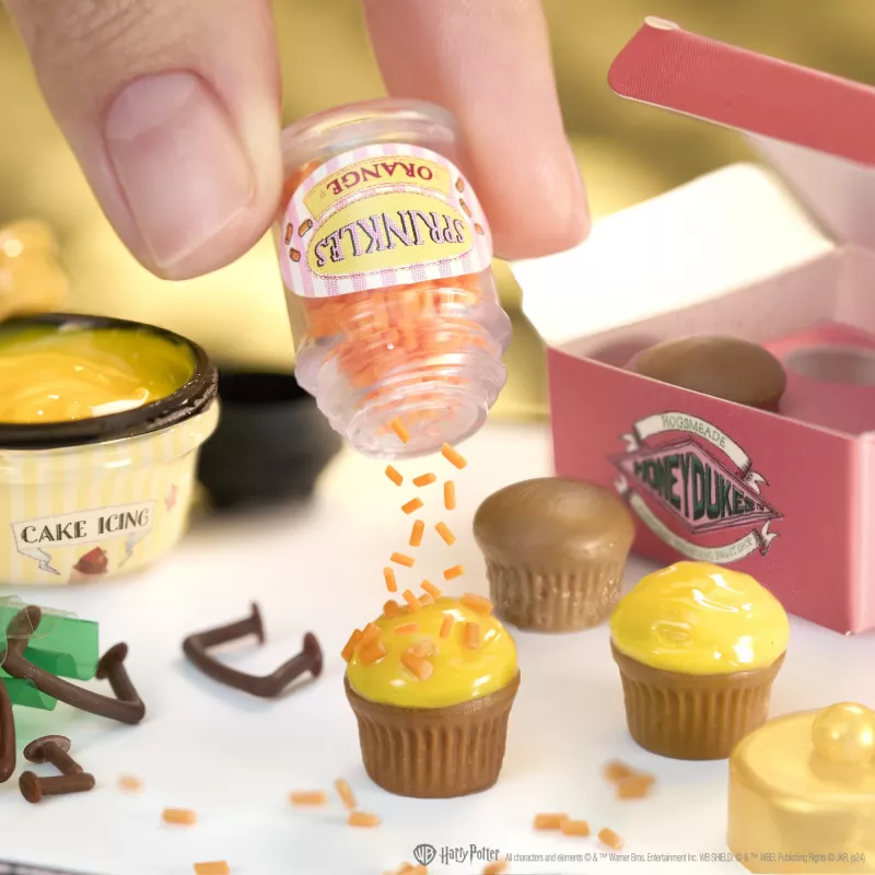 Miniverse Make It Mini Harry Potter Honeydukes in PDQ, 8 anni, multicolore, plastica