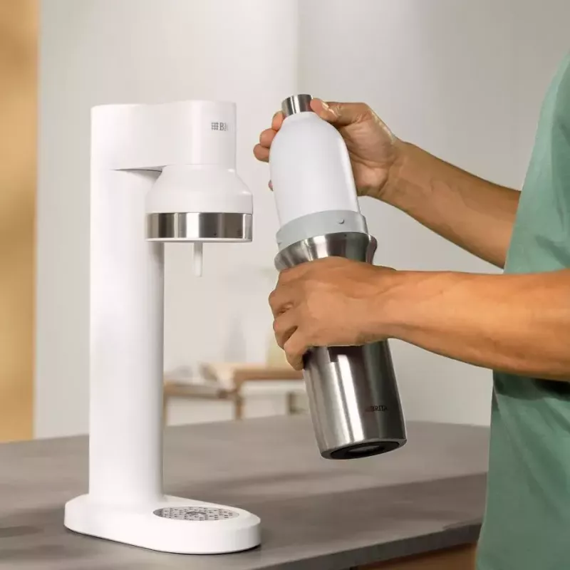 Gasatore per bibite BRITA Carbonator 1046730 bianco — compatto da tavolo con 2 bottiglie (231×126×443 mm)